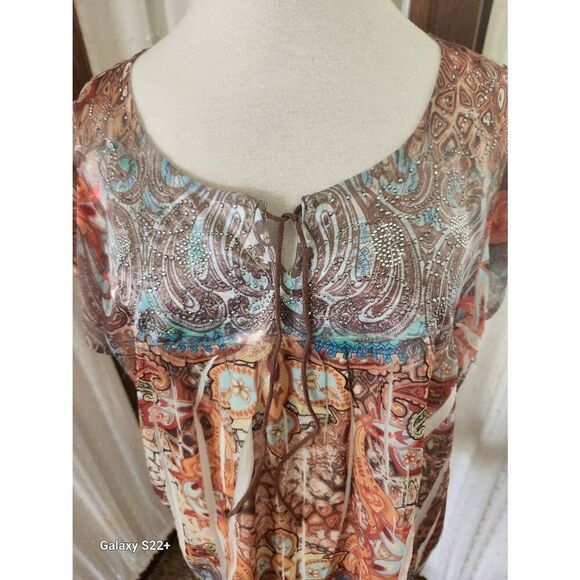 F86 One World 'live and let live' orange and brown with sparkly silver stud deco - Picture 6 of 11